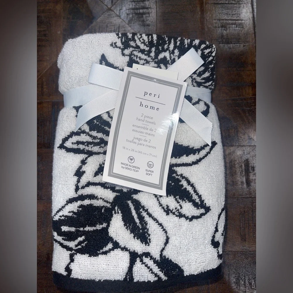 Peri Home Super Soft COTTON 2 Pck Hand TOWELs 18x28” White Black OEKO-TEX NWT